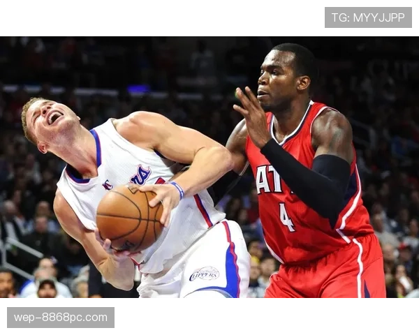 泰森·钱德勒内线防守提升球队篮板率显著改变比赛节奏